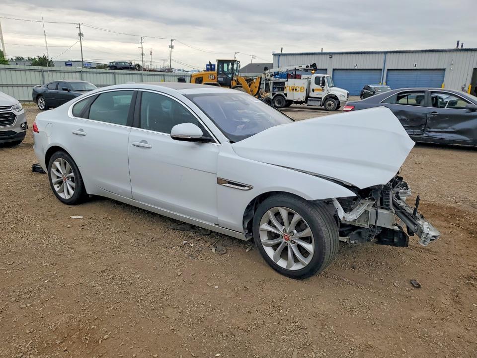Продаж на аукціоні авто 2017 Jaguar Xf, vin: SAJBJ4BNXHCY44063, номер лоту: 54920346