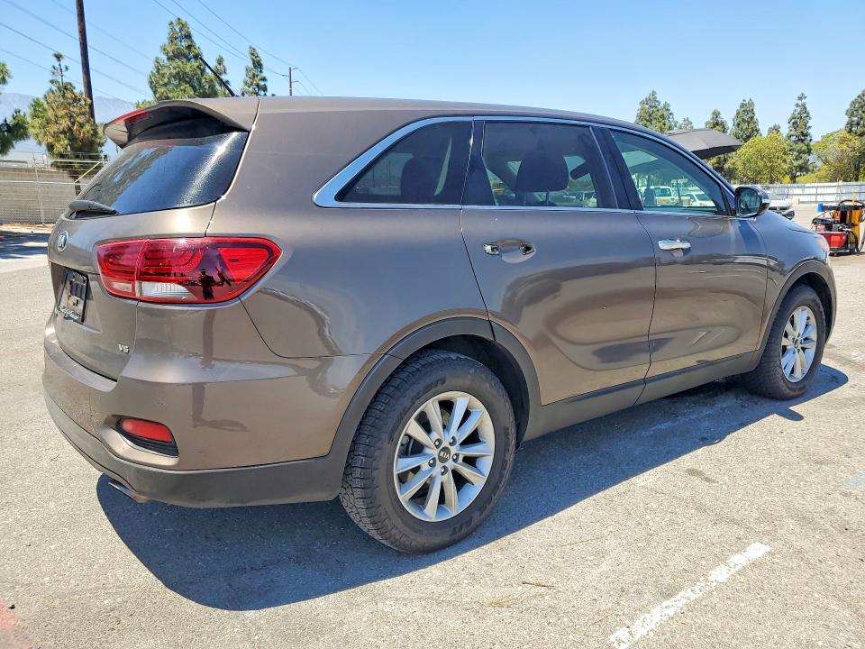 2020 Kia Sorento მანქანა იყიდება აუქციონზე, vin: 5XYPGDA55LG620286, აუქციონის ნომერი: 57229376