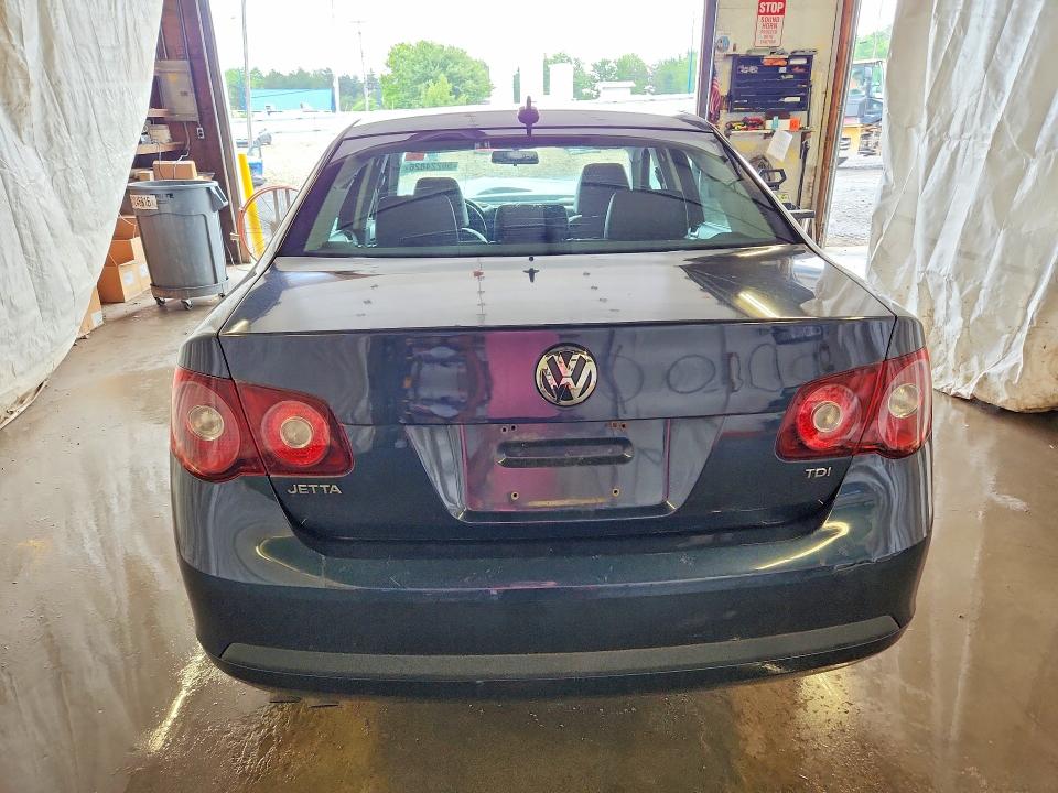 56224826 :رقم المزاد ، 3VWRL7AJ8AM093117 vin ، 2010 Volkswagen Jetta مزاد بيع