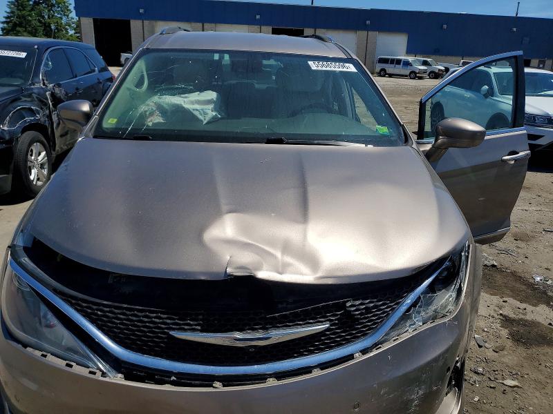 Продажа на аукционе авто 2017 Chrysler Pacifica, vin: 2C4RC1EG5HR695605, номер лота: 55685596
