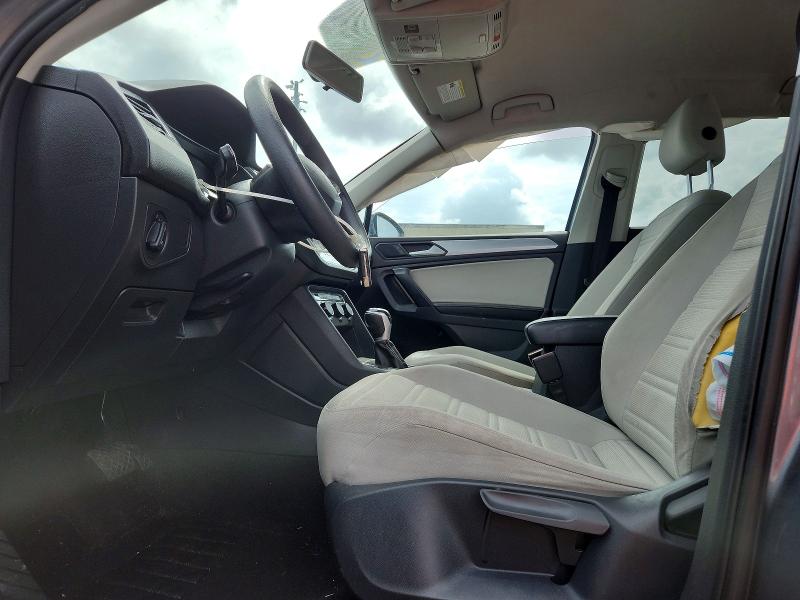 55770486 :رقم المزاد ، 3VV1B7AX2NM146182 vin ، 2022 Volkswagen Tiguan مزاد بيع