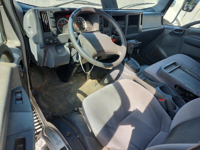 55517846 :رقم المزاد ، JALE5W164H7303197 vin ، 2017 Isuzu Nrr مزاد بيع
