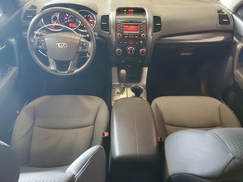 55711356 :رقم المزاد ، 5XYKTCA68CG243042 vin ، 2012 Kia Sorento مزاد بيع