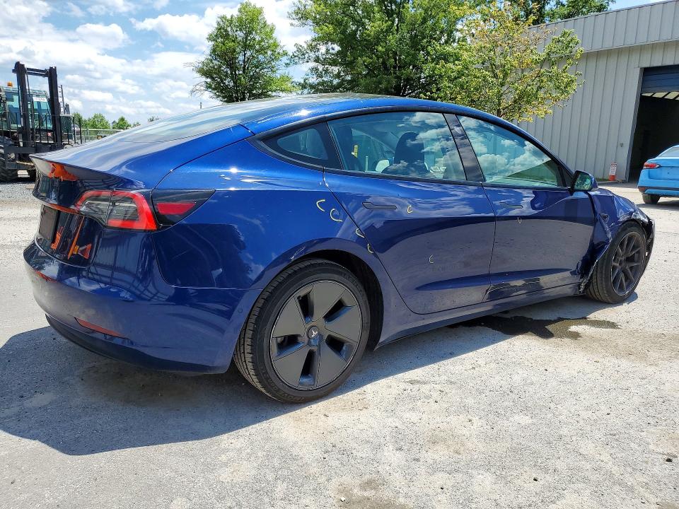 58896796 :رقم المزاد ، 5YJ3E1EA4NF371824 vin ، 2022 Tesla Model 3 مزاد بيع
