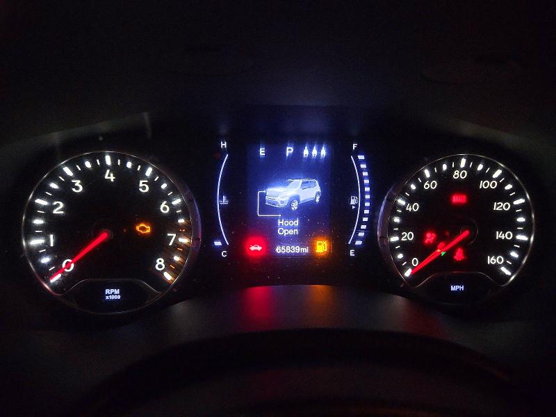 57611716 :رقم المزاد ، ZACNJBBB4KPK68685 vin ، 2019 Jeep Renegade مزاد بيع