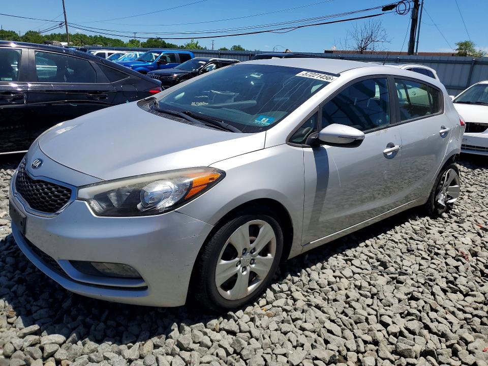 2016 Kia Forte მანქანა იყიდება აუქციონზე, vin: KNAFK5A86G5644943, აუქციონის ნომერი: 57221456