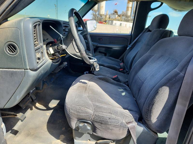 2002 Chevrolet Silverado მანქანა იყიდება აუქციონზე, vin: 1GBHC23U52F105609, აუქციონის ნომერი: 85462455