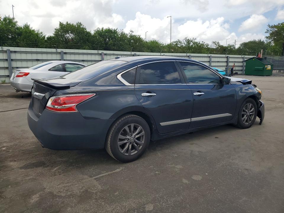 2015 Nissan Altima მანქანა იყიდება აუქციონზე, vin: 1N4AL3AP8FN897126, აუქციონის ნომერი: 59116476