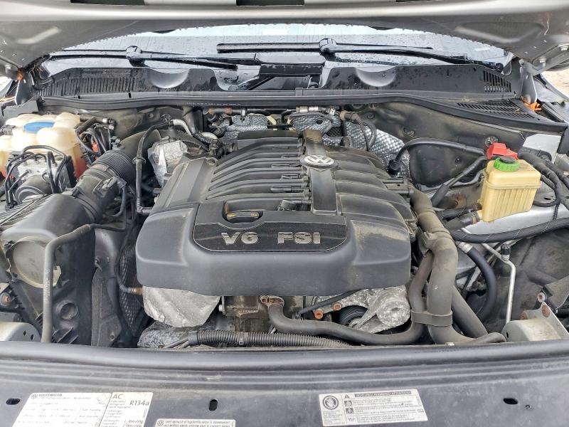 56323956 :رقم المزاد ، WVGFF9BP2CD002994 vin ، 2012 Volkswagen Touareg مزاد بيع