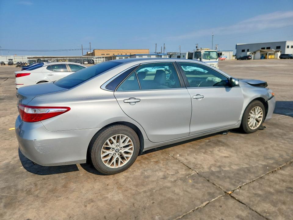 58200006 :رقم المزاد ، 4T4BF1FK3GR543434 vin ، 2016 Toyota Camry مزاد بيع