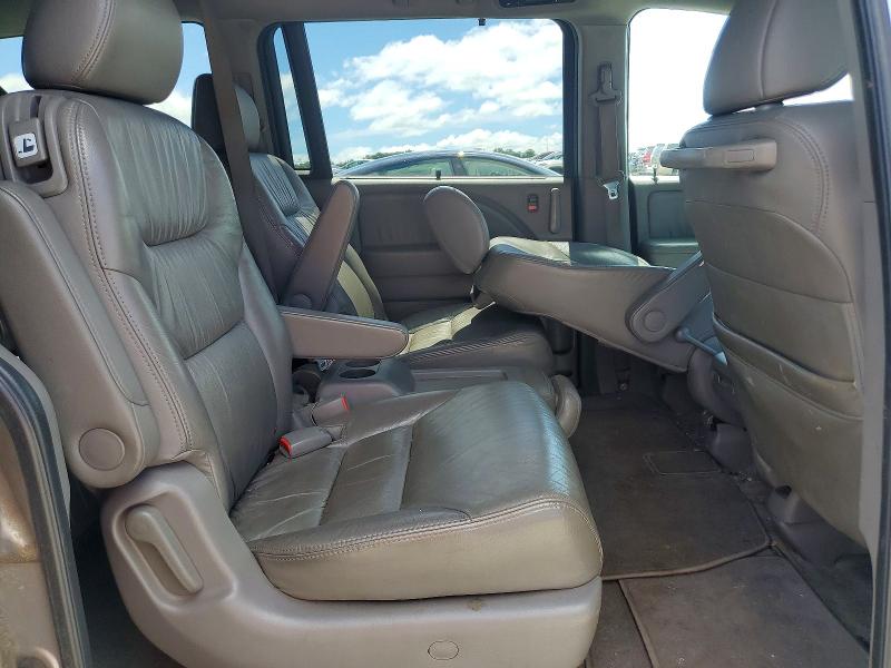 58011046 :رقم المزاد ، 5FNRL3H65AB089656 vin ، 2010 Honda Odyssey مزاد بيع