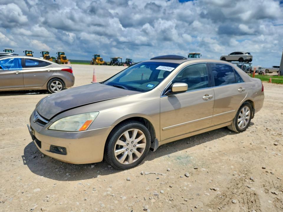 57054946 :رقم المزاد ، 1HGCM66586A003403 vin ، 2006 Honda Accord مزاد بيع