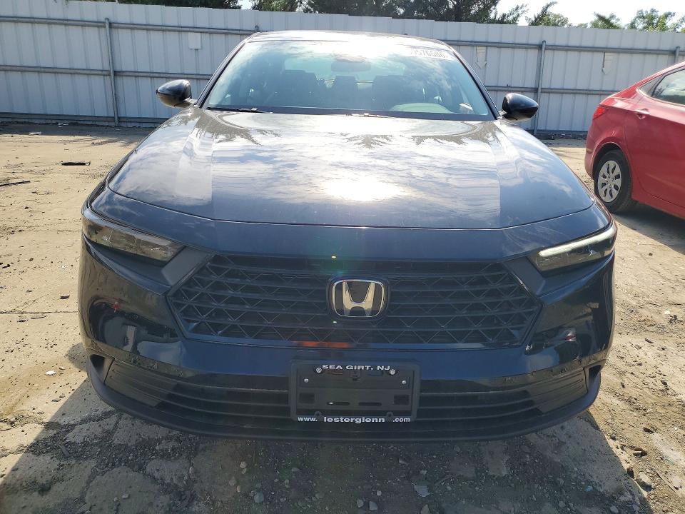 Продажа на аукционе авто 2025 Honda Accord, vin: 1HGCY1F28SA065777, номер лота: 59576586