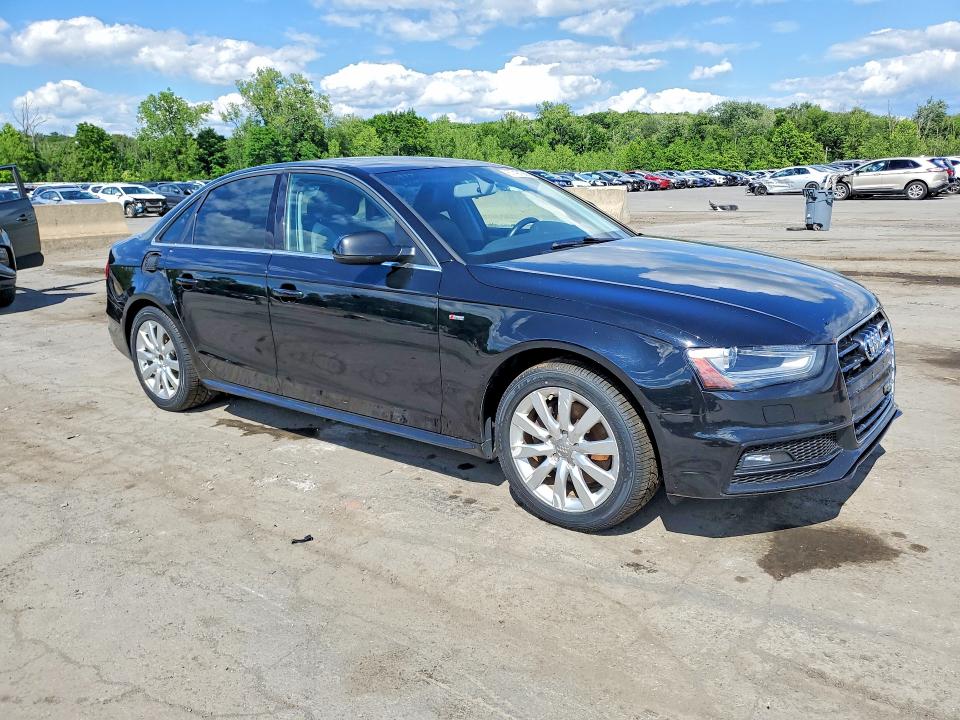 57421686 :رقم المزاد ، WAUDFAFL6FN035593 vin ، 2015 Audi A4 مزاد بيع
