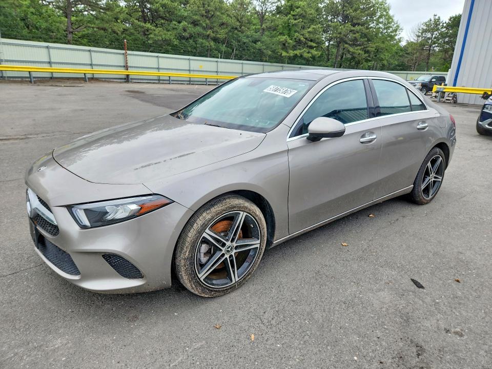 2019 Mercedes-benz A მანქანა იყიდება აუქციონზე, vin: WDD3G4FB6KW031333, აუქციონის ნომერი: 58715876