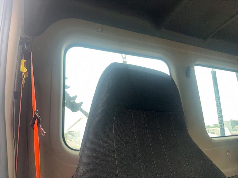 Продажа на аукционе авто 2016 Freightliner Cascadia 125, vin: 3AKGGEDV5GDHC5017, номер лота: 58603376