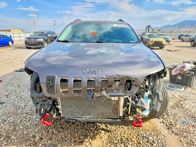 57749146 :رقم المزاد ، 1C4PJMBX3KD106757 vin ، 2019 Jeep Cherokee مزاد بيع