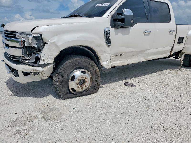 58826156 :رقم المزاد ، 1FT8W3DT0JEC38104 vin ، 2018 Ford F350 مزاد بيع
