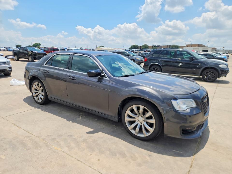 Продаж на аукціоні авто 2018 Chrysler 300, vin: 2C3CCAAG3JH315592, номер лоту: 57589206