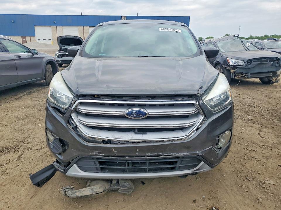 2017 Ford Escape მანქანა იყიდება აუქციონზე, vin: 1FMCU0GD9HUD52195, აუქციონის ნომერი: 56504896