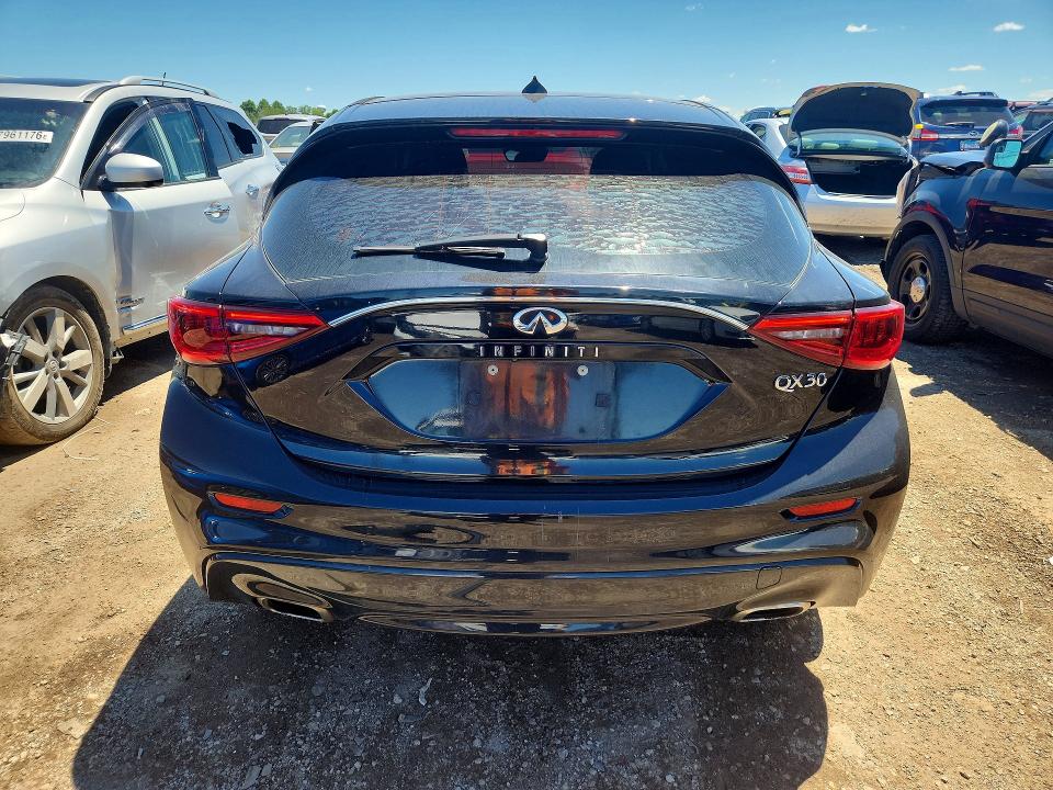 57330196 :رقم المزاد ، SJKCH5CP8HA033259 vin ، 2017 Infiniti Qx30 مزاد بيع