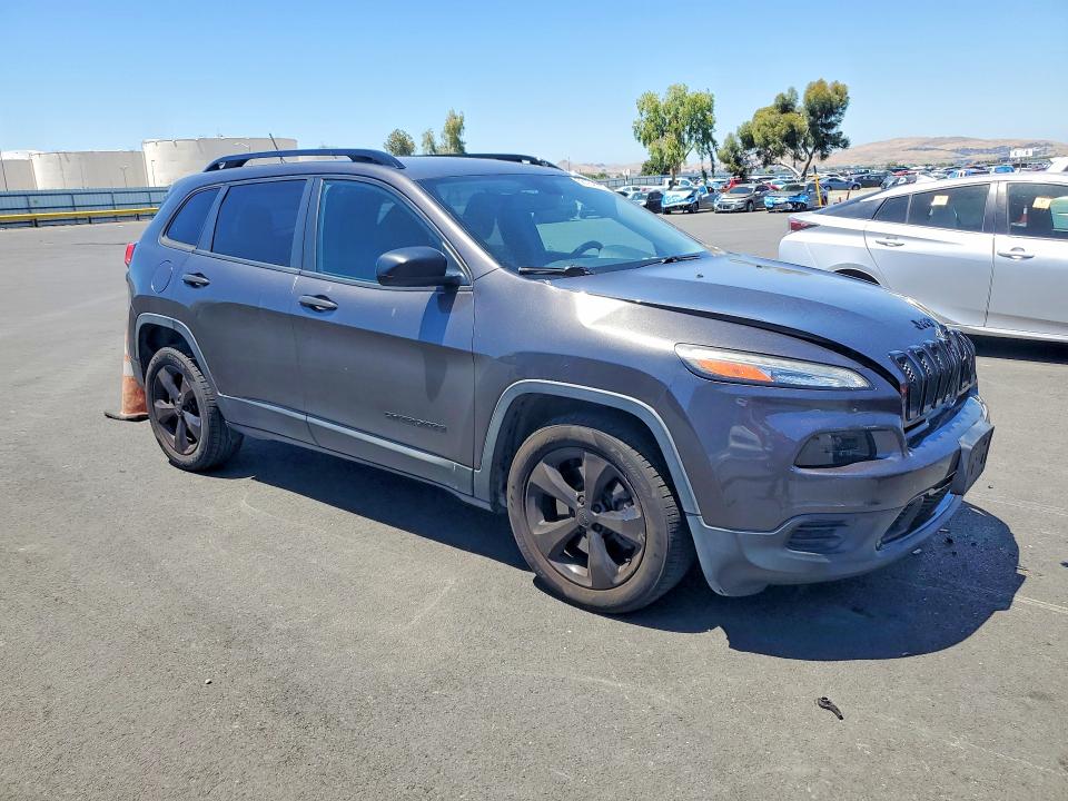 56184126 :رقم المزاد ، 1C4PJLAB6HW508799 vin ، 2017 Jeep Cherokee مزاد بيع