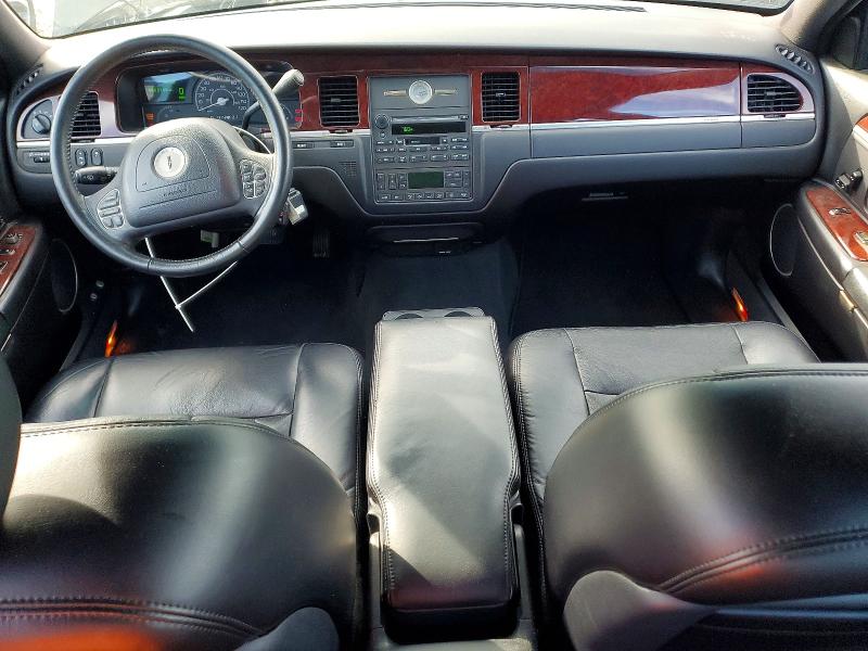 Aukcja sprzedaży 2004 Lincoln Town Car, vin: 1LNHM81W14Y660527, numer aukcji: 58030516