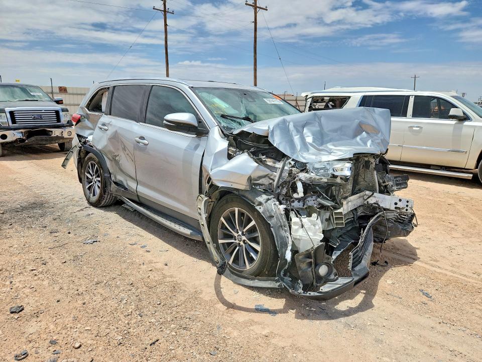 59141116 :رقم المزاد ، 5TDKZRFH7KS321999 vin ، 2019 Toyota Highlander مزاد بيع