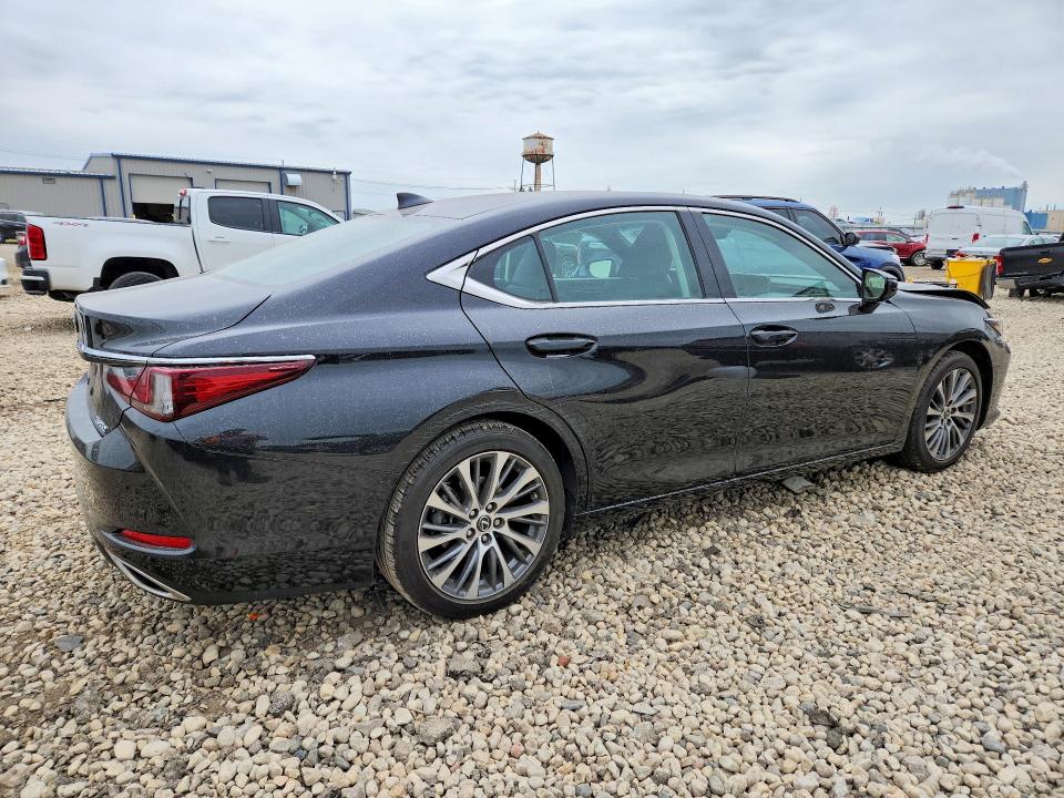 55305426 :رقم المزاد ، 58ABZ1B19KU003070 vin ، 2019 Lexus Es مزاد بيع