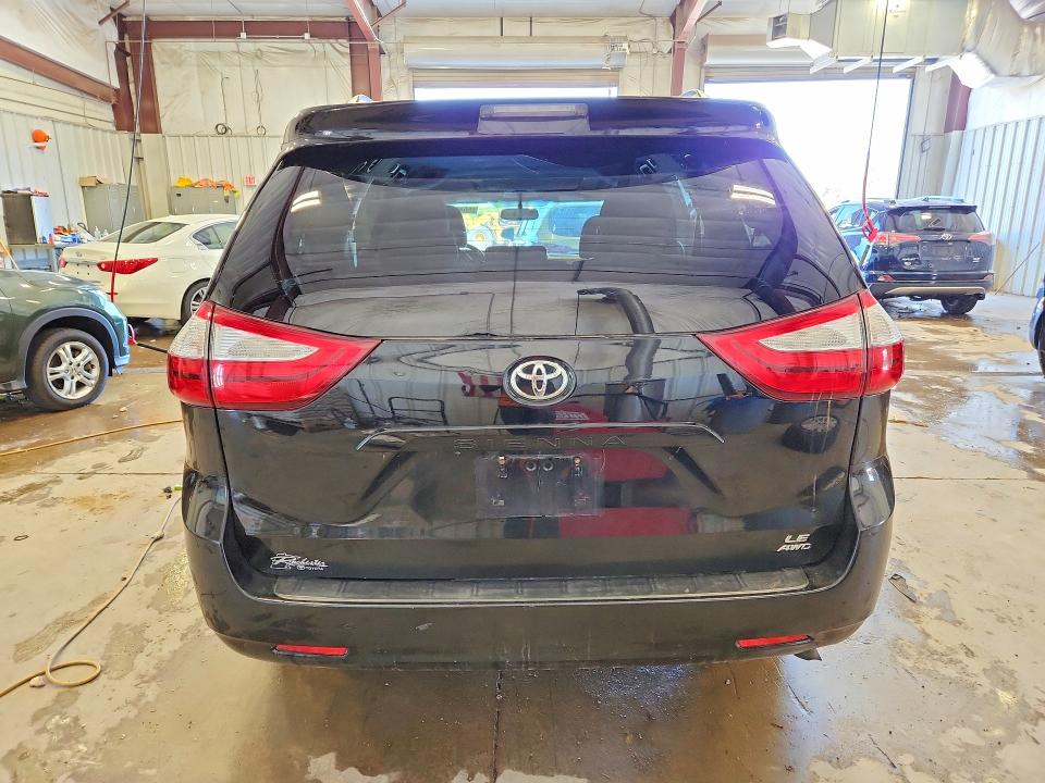 55405606 :رقم المزاد ، 5TDJZ3DC6HS166404 vin ، 2017 Toyota Sienna مزاد بيع