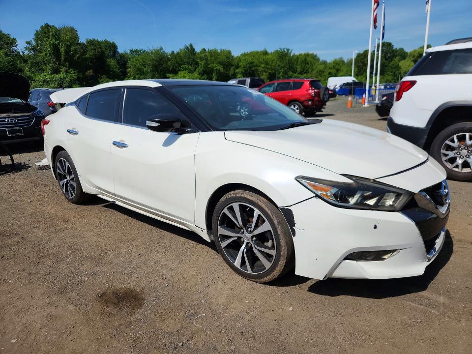 55393386 :رقم المزاد ، 1N4AA6AP0JC375795 vin ، 2018 Nissan Maxima مزاد بيع