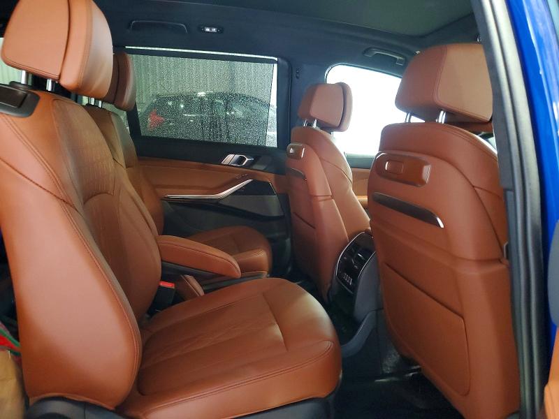 55828186 :رقم المزاد ، 5UX33EM04S9X32138 vin ، 2025 Bmw X7 مزاد بيع
