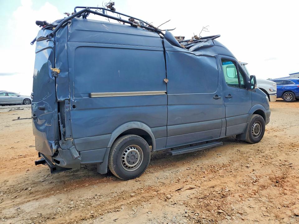 58526166 :رقم المزاد ، WD3PE7CD2JP635182 vin ، 2018 Mercedes-benz Sprinter مزاد بيع