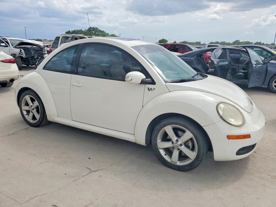 55905716 :رقم المزاد ، 3VWFW31C88M517345 vin ، 2008 Volkswagen New Beetle مزاد بيع