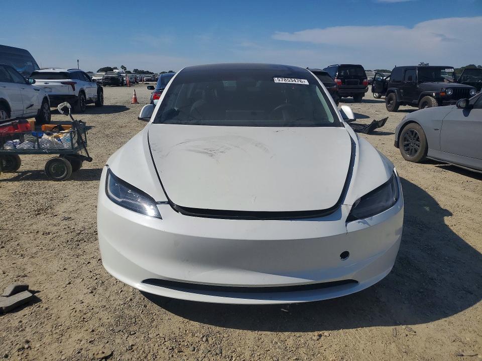 57853476 :رقم المزاد ، 5YJ3E1EAXSF914640 vin ، 2025 Tesla Model 3 مزاد بيع