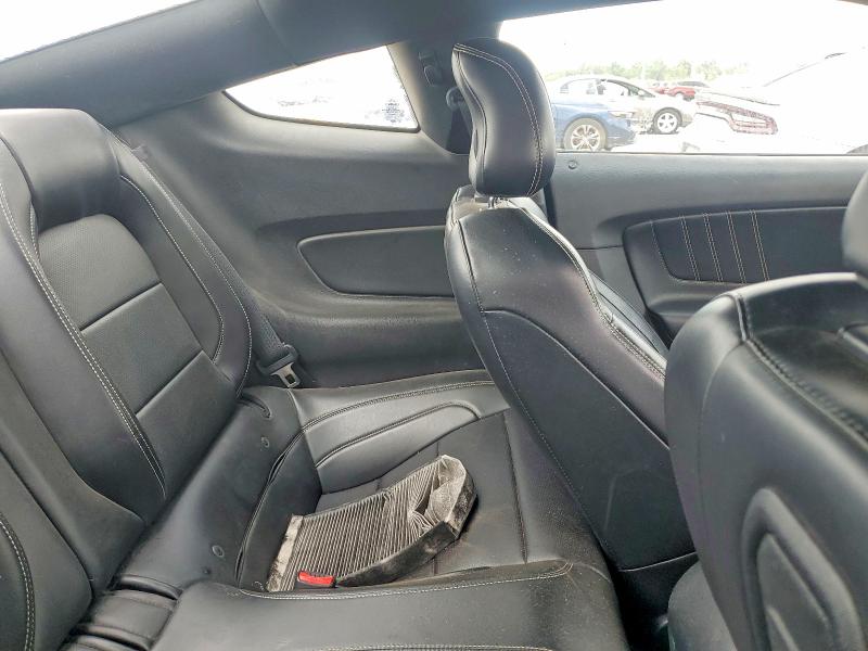 57115126 :رقم المزاد ، 1FA6P8TH2F5317706 vin ، 2015 Ford Mustang مزاد بيع