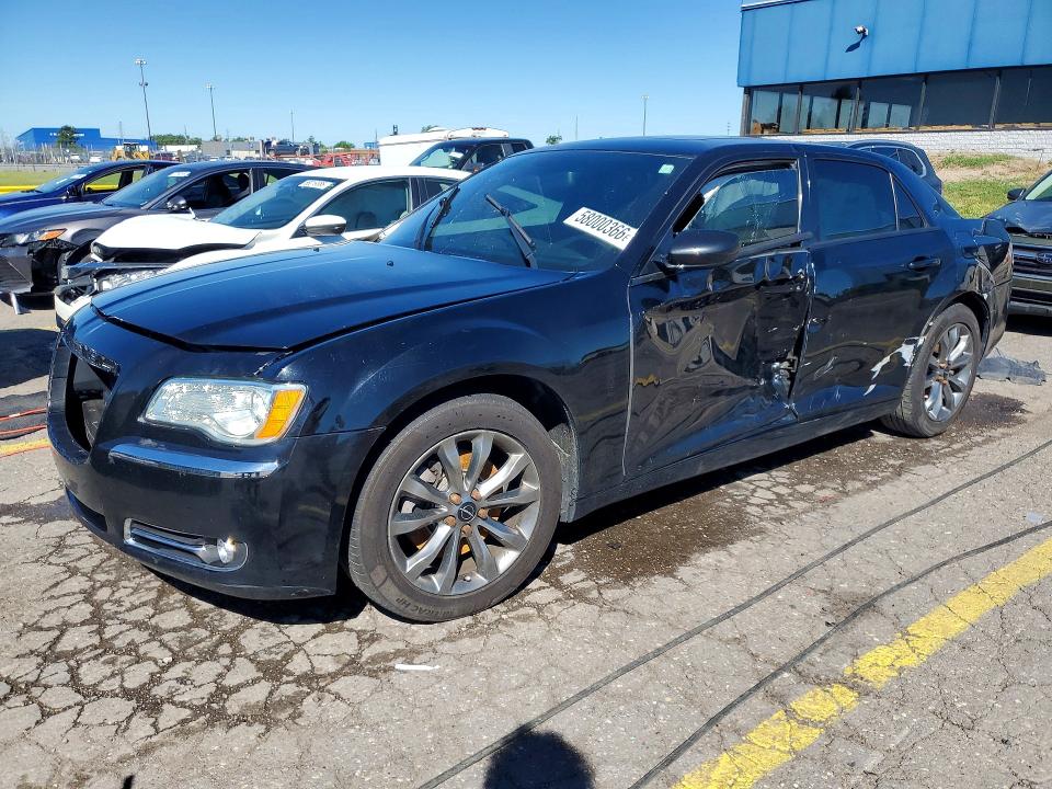 58000366 :رقم المزاد ، 2C3CCAGG9EH331518 vin ، 2014 Chrysler 300 مزاد بيع