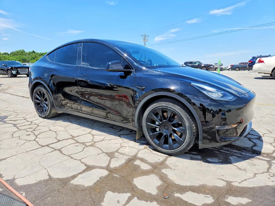 56470376 :رقم المزاد ، 5YJYGDEE5MF089632 vin ، 2021 Tesla Model Y مزاد بيع
