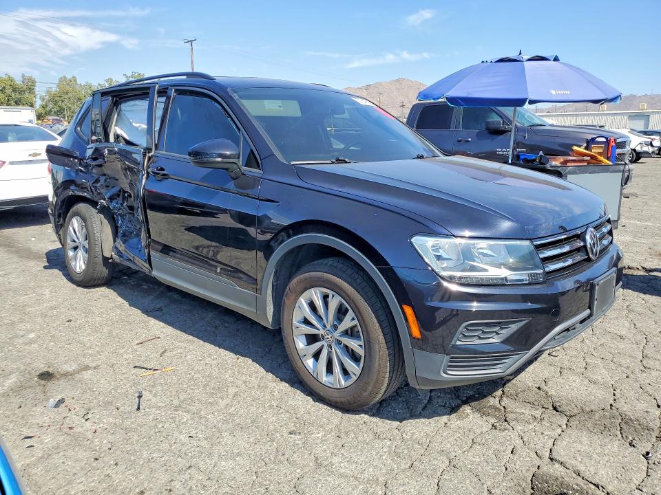 57347526 :رقم المزاد ، 3VV1B7AX6LM100965 vin ، 2020 Volkswagen Tiguan مزاد بيع