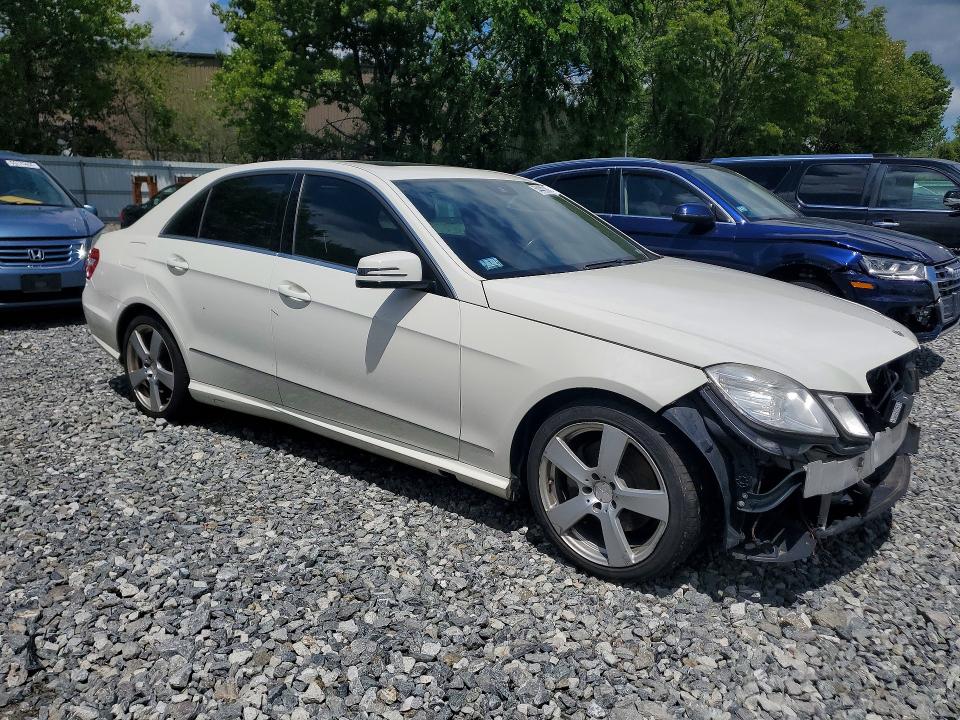 54441186 :رقم المزاد ، WDDHF8HB6AA161024 vin ، 2010 Mercedes-benz E مزاد بيع