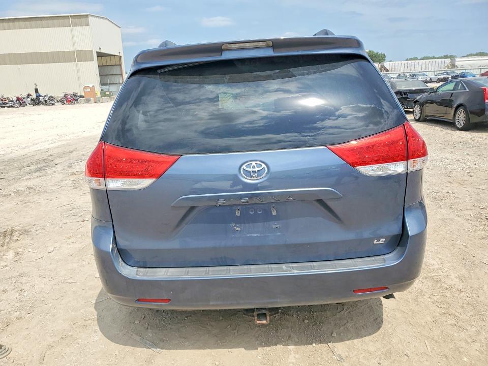 Продажа на аукционе авто 2014 Toyota Sienna, vin: 5TDKK3DC7ES500105, номер лота: 55981126