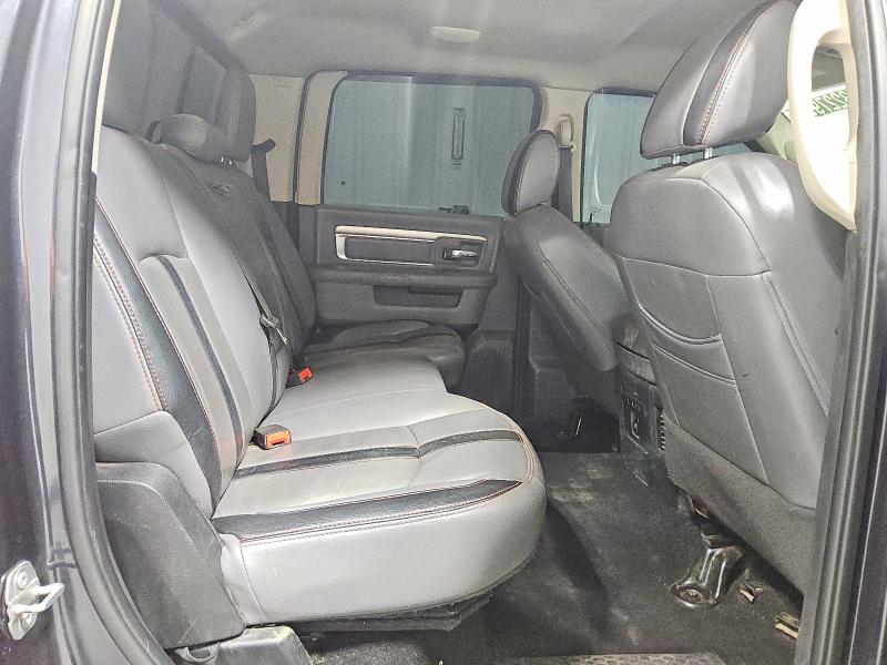 53227996 :رقم المزاد ، 1C6RR6LT9JS275417 vin ، 2018 Ram 1500 مزاد بيع