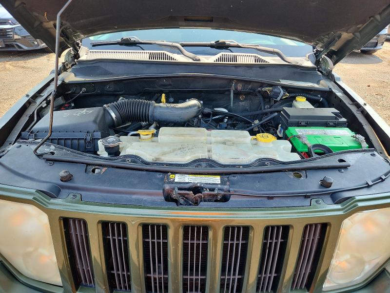 57187526 :رقم المزاد ، 1J8GN28K88W133821 vin ، 2008 Jeep Liberty مزاد بيع