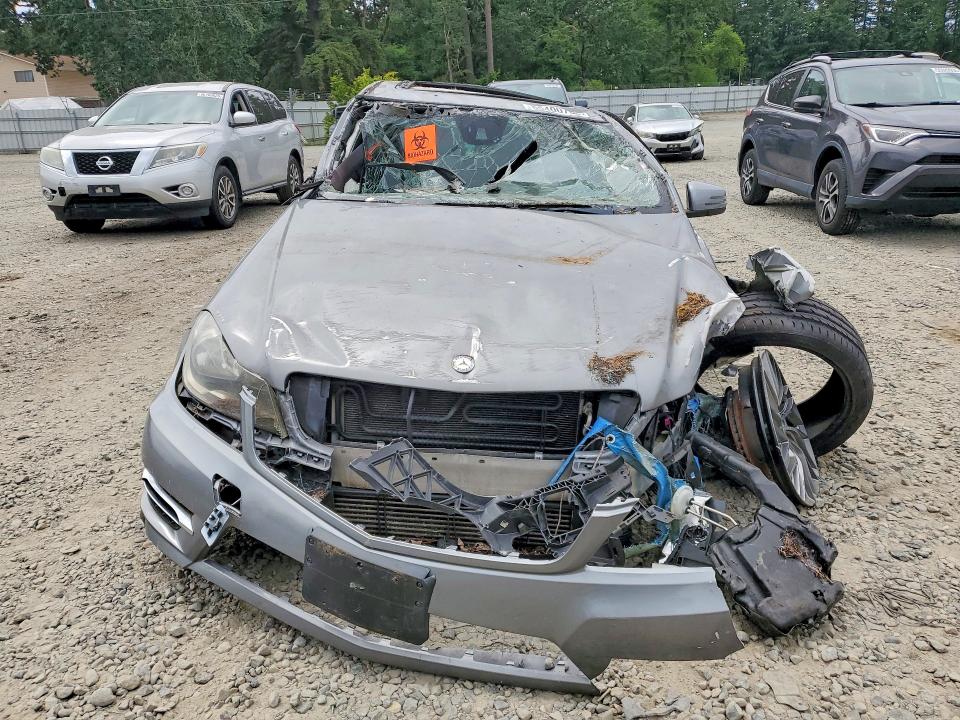 2012 Mercedes-benz C მანქანა იყიდება აუქციონზე, vin: WDDGF4HB0CR236065, აუქციონის ნომერი: 55400706