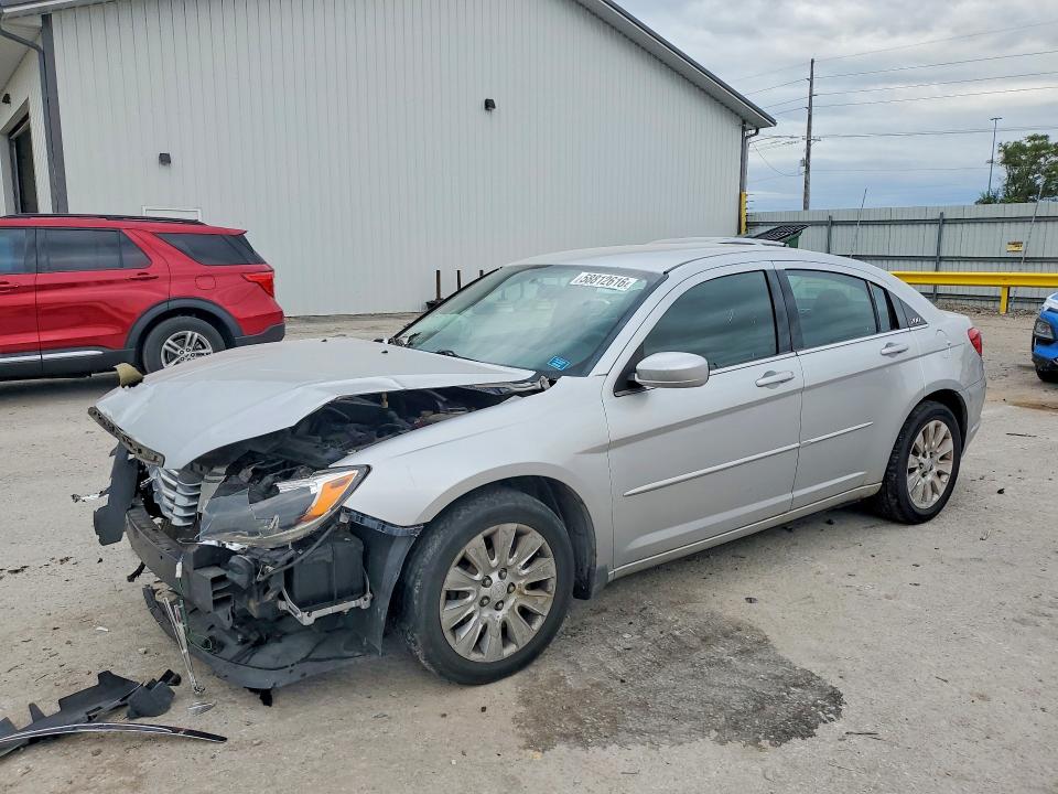 58812616 :رقم المزاد ، 1C3CCBAB2CN272965 vin ، 2012 Chrysler 200 مزاد بيع
