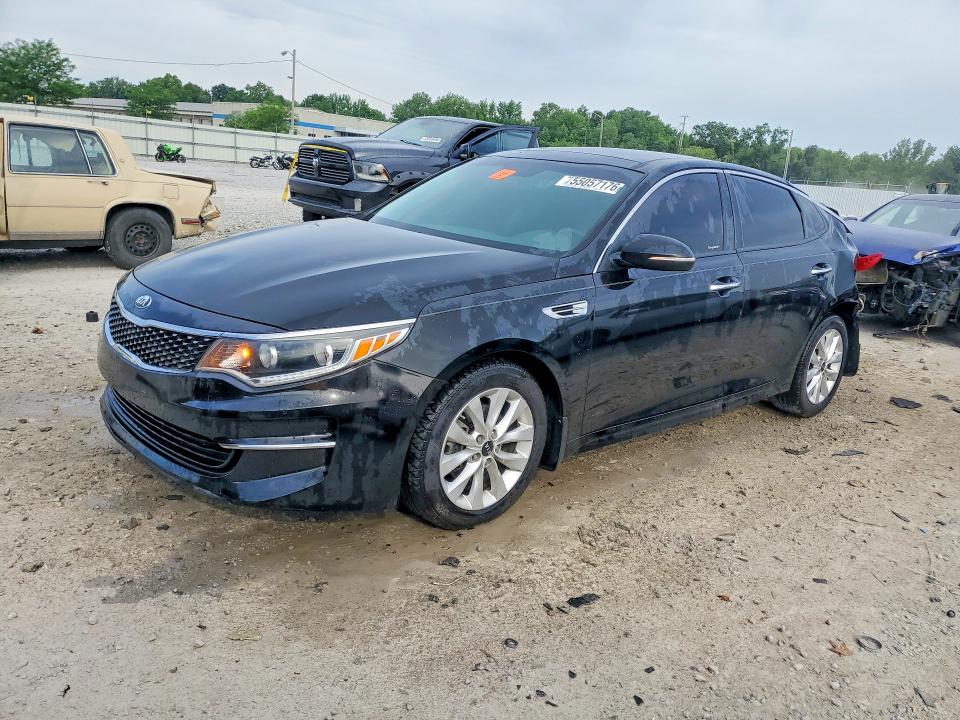 2017 Kia Optima მანქანა იყიდება აუქციონზე, vin: 5XXGU4L34HG158965, აუქციონის ნომერი: 55057176