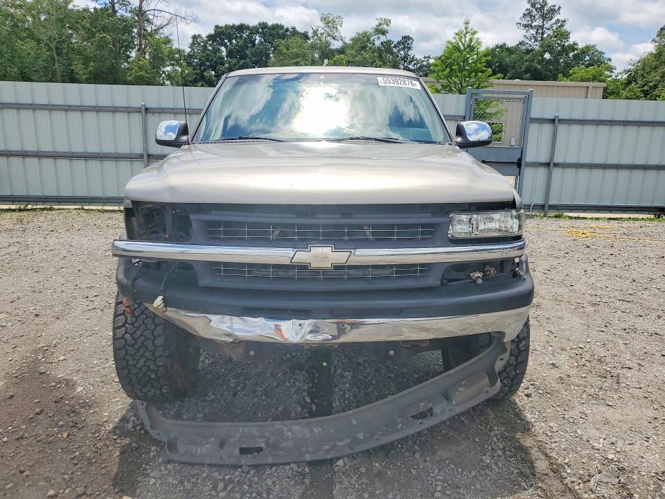 Продажа на аукционе авто 2001 Chevrolet Silverado, vin: 2GCEC19V211270547, номер лота: 55392876
