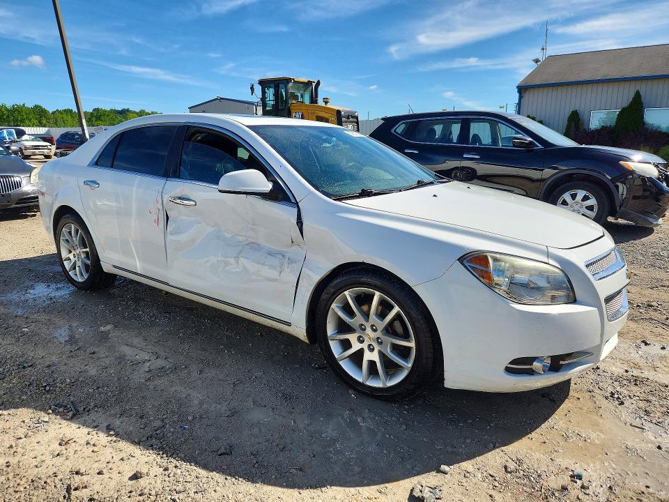 2011 Chevrolet Malibu მანქანა იყიდება აუქციონზე, vin: 1G1ZE5E70BF356064, აუქციონის ნომერი: 57877526