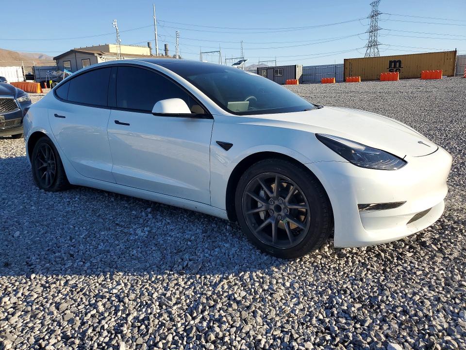 Продажа на аукционе авто 2023 Tesla Model 3, vin: 5YJ3E1EAXPF640203, номер лота: 56132256