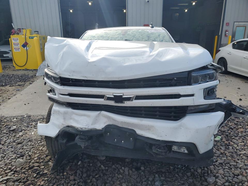 2021 Chevrolet Silverado მანქანა იყიდება აუქციონზე, vin: 1GCUYEED1MZ383791, აუქციონის ნომერი: 57746026